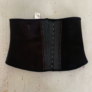 SqueezeMeSkinny 10” Sports Waist Trainer